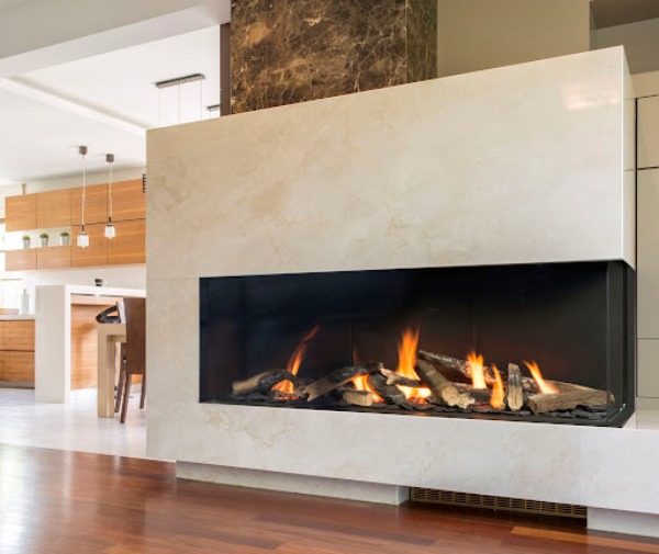 Преимущества и недостатки газовых каминов для дачи и дома