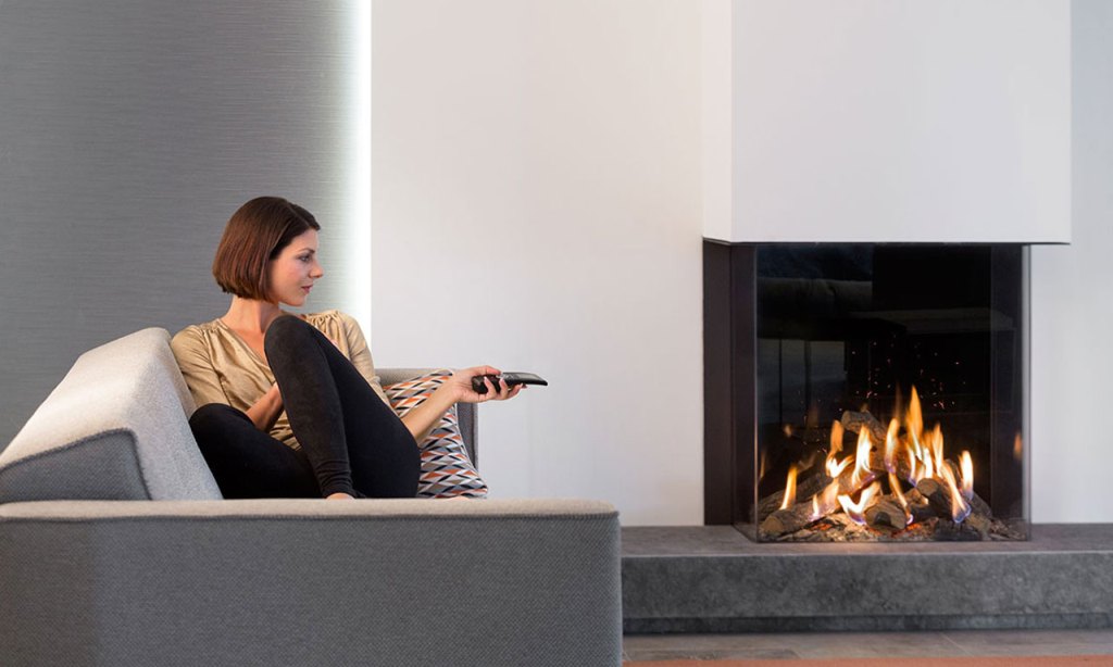 Преимущества и недостатки газовых каминов для дачи и дома