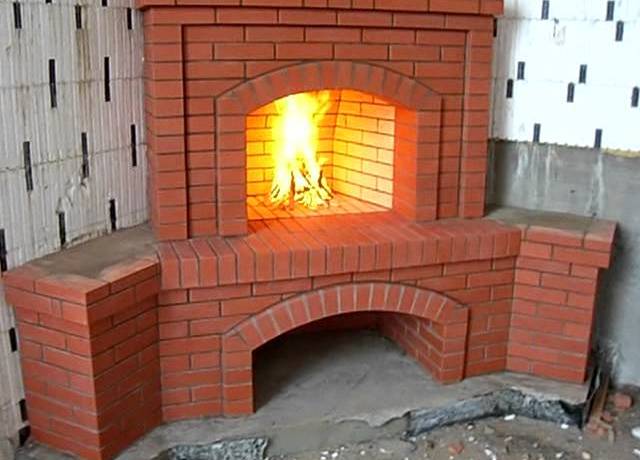 Угловой каминный комплекс