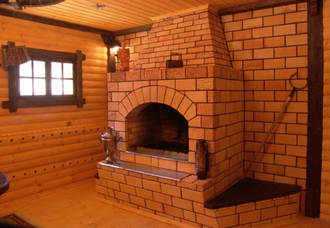 Кирпичный каминный комплекс